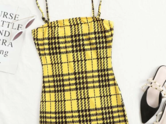 Ameiiiiii,esse vestido amarelo com esse sapato amei❤️