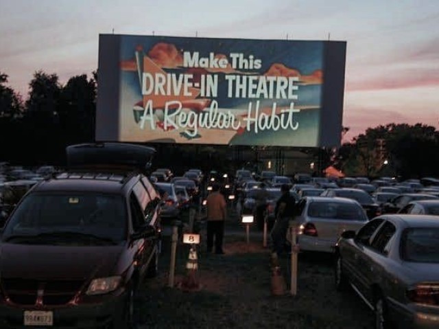 Drive-In.