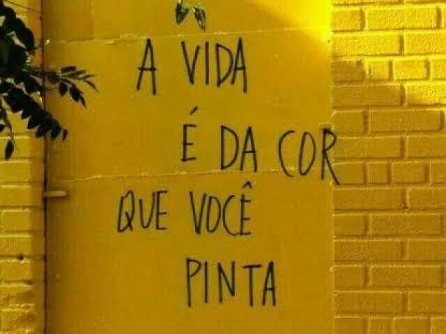 Amarelo