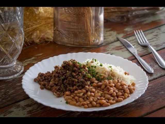 ARROZ FEIJAO E CARNE MOIDA