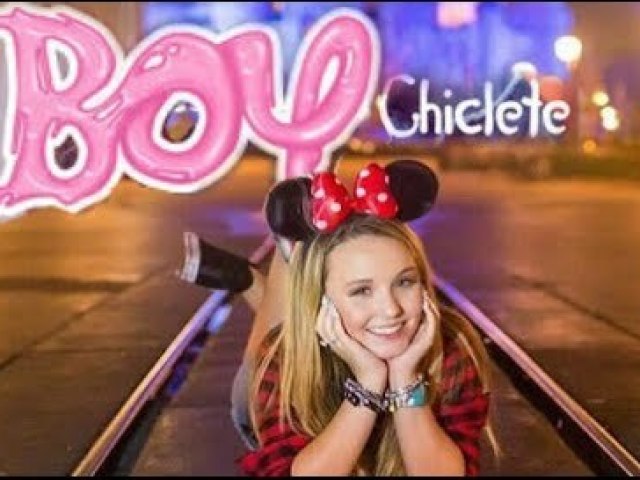 Boy Chiclete-Larissa Manoela