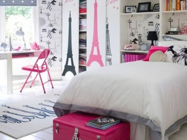 Quero que meu quarto seja confortável, com muito rosa e preto e móveis rústicos.