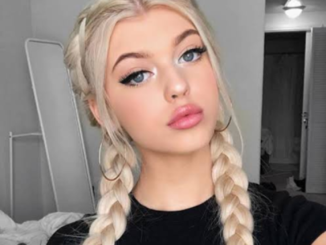 Loren gray