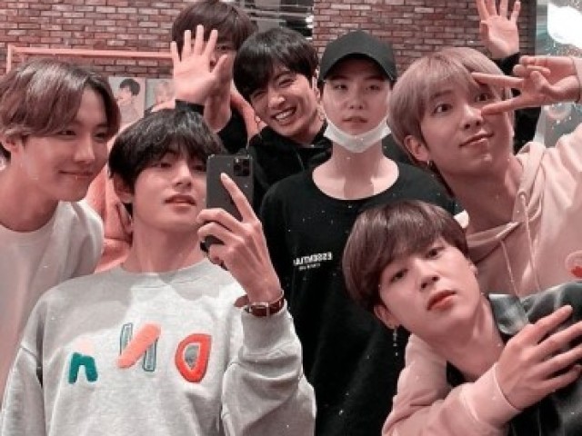 Monte seu Boy Group!