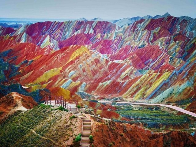 Montanhas de arco iris