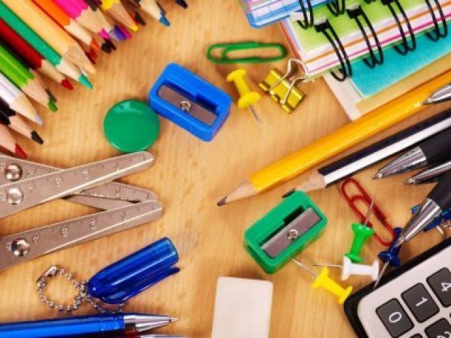 Material escolar simples