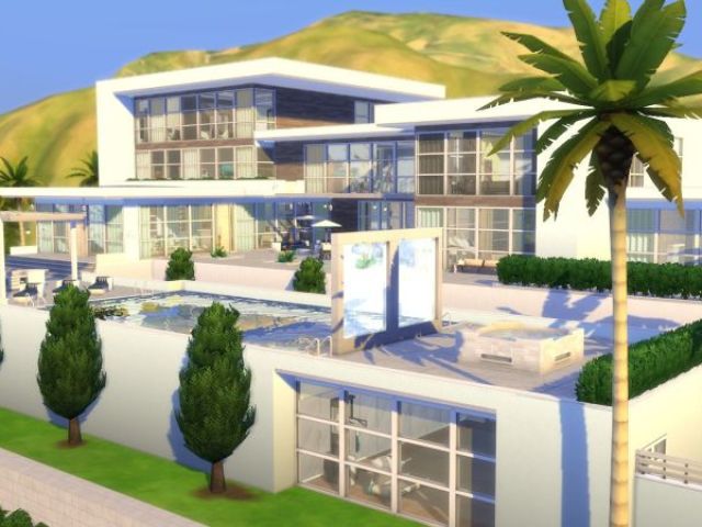 Mansão Luxuosa