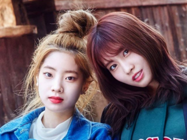 Momo e dahyun