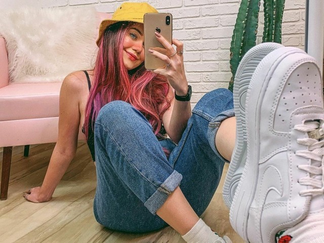 Comentários:
@/ pra quem foi?
@cole_ash/ linda 😍
@issa_c/ perfeita <3
@chris_ad/ meu anjo
@sabi_-na/ vixe perfeita