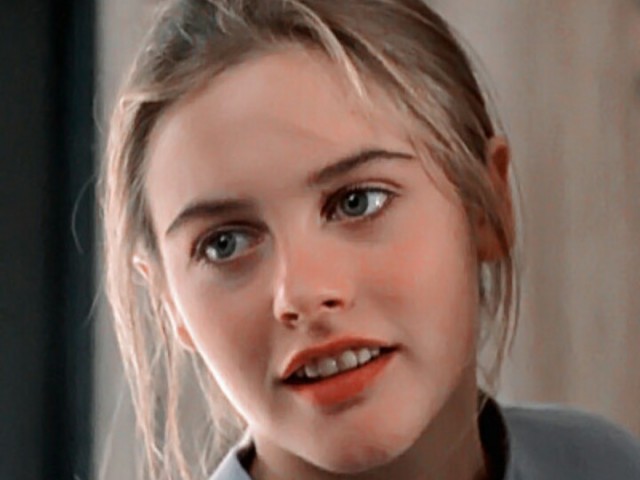 Adrian Forrester (Alicia Silverstone) - Paixão sem Limite (1993)