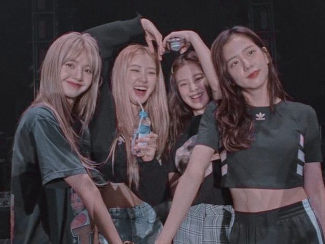 ✦★𝓥𝓸𝓬𝓮 𝓬𝓸𝓷𝓱𝓮𝓬𝓮 𝓪 𝓑𝓵𝓪𝓬𝓴 𝓟𝓲𝓷𝓴?★✦