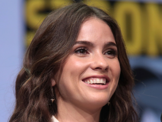 Shelley Hennig