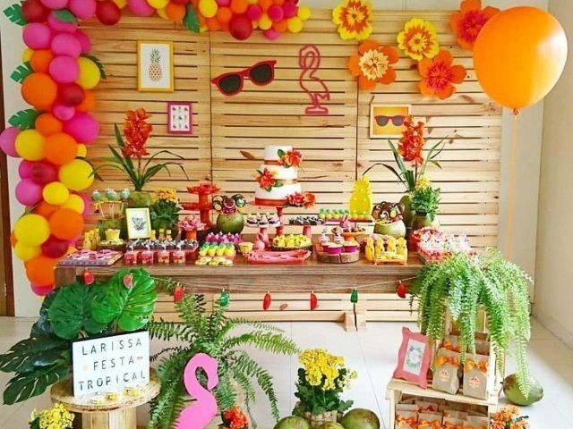 Tema Tropical