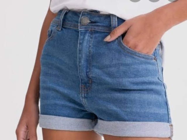 Short jeans