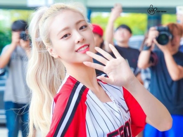 Yuna (ITZY)