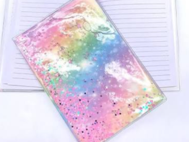 Caderno brilhante e bonito