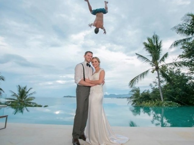 Voar por cima de noivos durante o seu casamento