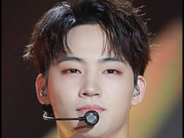 Jb
(Got7)