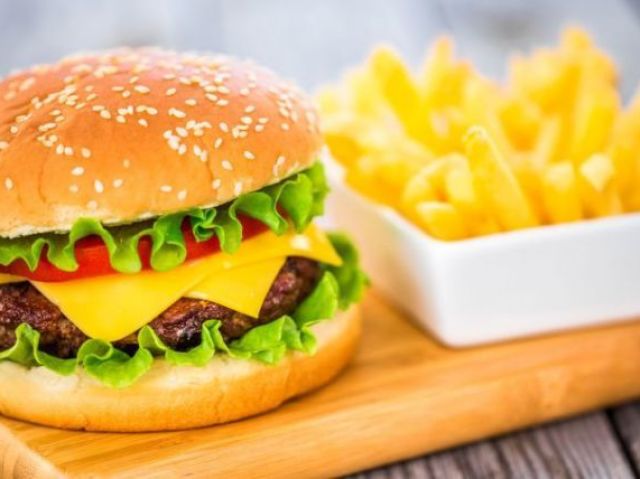 Você é mais hambúrguer ou batata frita?