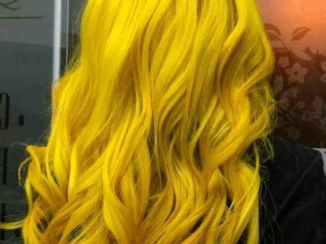 Amarelo