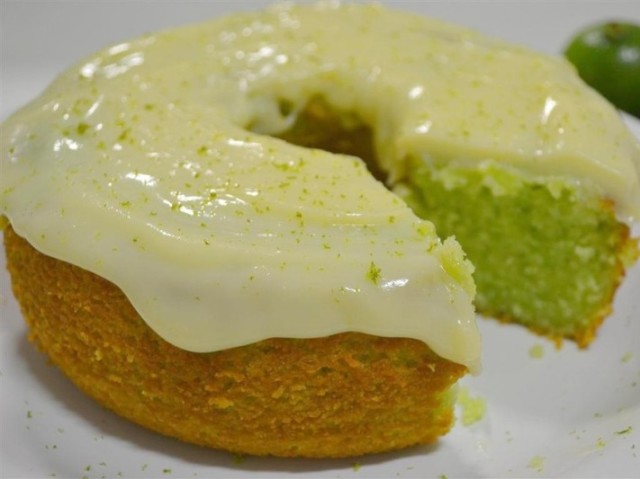 BOLO DE LIMÃO