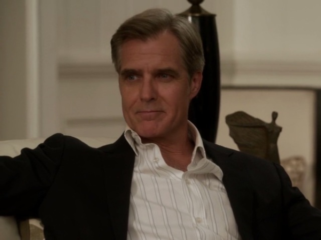 Henry Czerny, pelo seu papel como o vilão Conrad Grayson