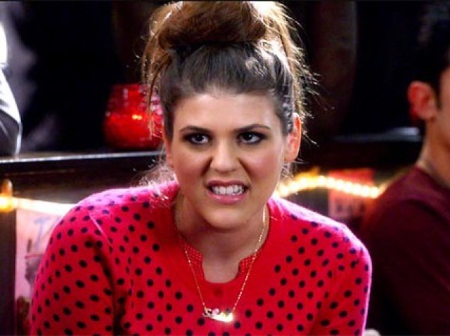 Molly Tarlov, que dá vida à 'bitch' mais sarcástica de todas, Sadie