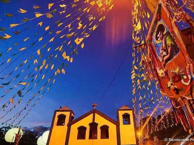 Festivales de Junio (San Juan, San Pedro, Santo Antonio) / June Festivals: Saint John, Saint Peter, Saint Anthony