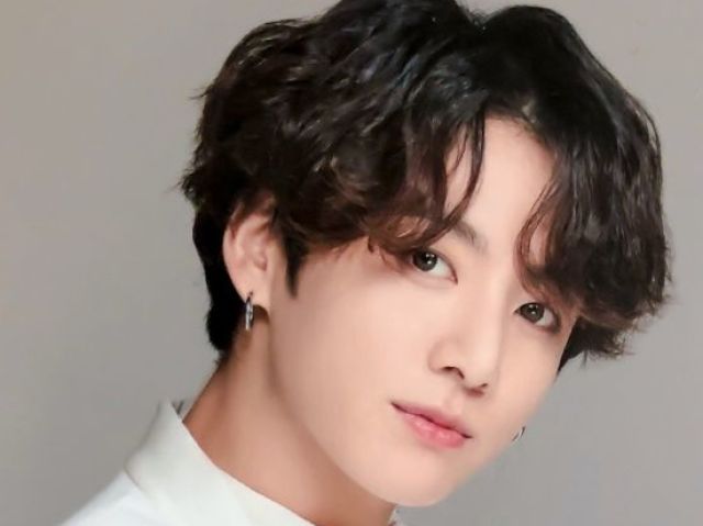 Jungkook (Acharam q eu n ia colocar bts? heheheheh >:3)