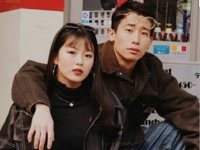 HINA E IRMÃO