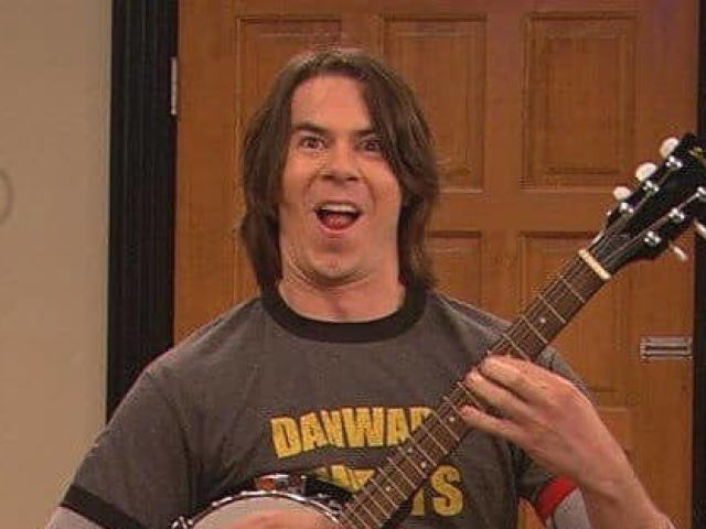 Spencer Shay (irmão da Carly)
todo mundo sabe disso!