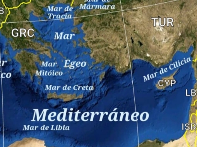 C)mar mediterrâneo