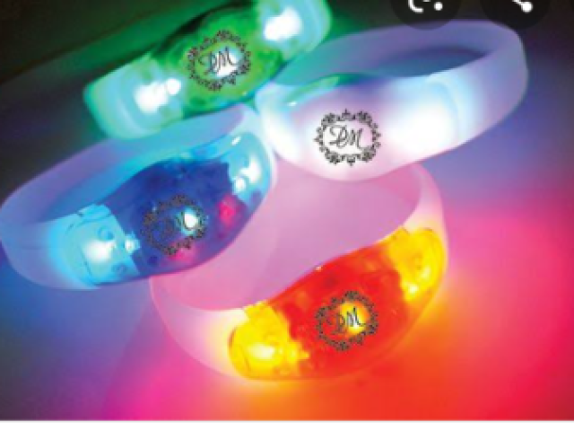 Lindas pulseiras neon