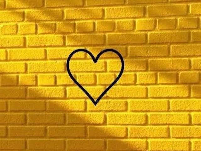 Amarelo