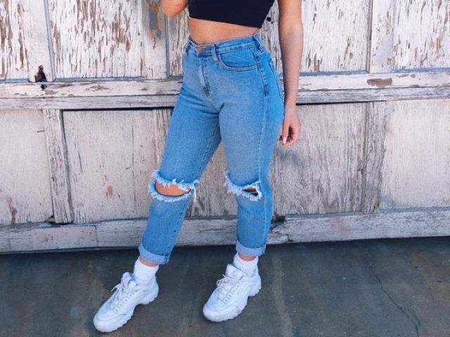 jeans rasgado ( calça rasgada )