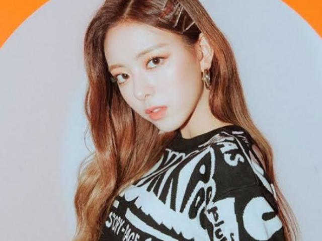 Yuna (Itzy)