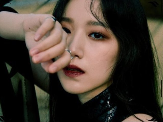 Shuhua - (G)I-dle