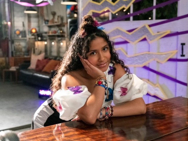 JULIE MOLINA