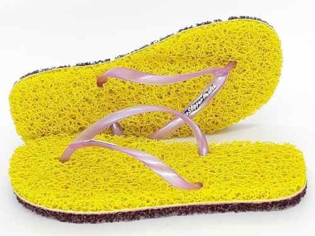 Chinelo esponja de lavar louça