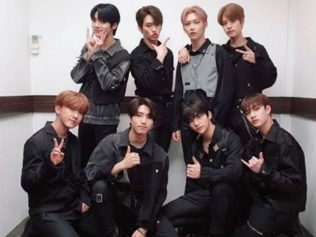 • Teste seu conhecimento sobre SKZ •