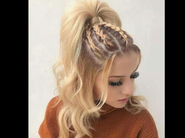 Um penteado maravilhoso .😍