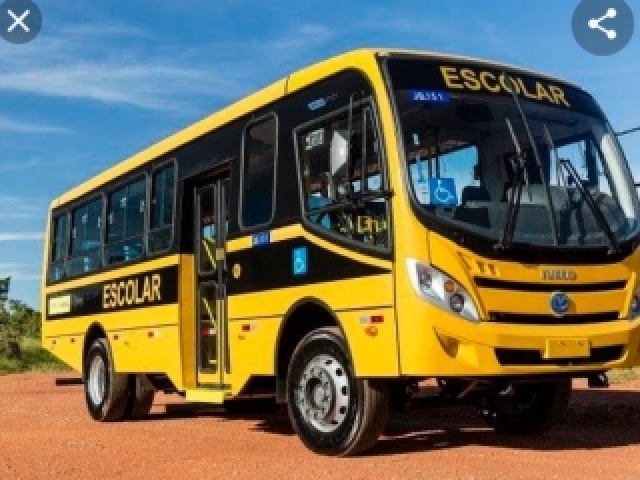 De ônibus escolar