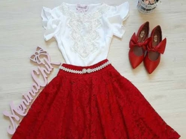 Conjunto blusa e saia