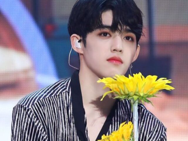 s.coups(EU VOU COLOCAR MESMO ELE ESTANDO AFASTADO... melhoras😢😢)