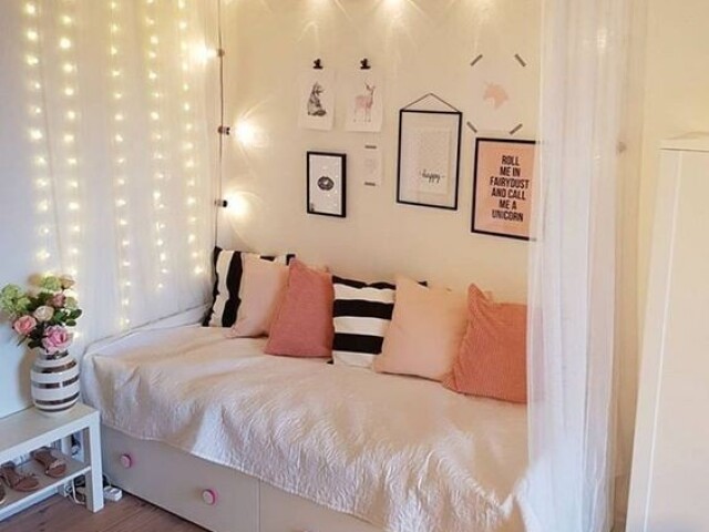 *(⸙͎🌈") quarto simples