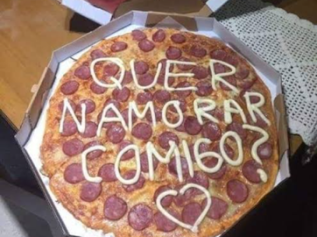 Simples porem criativo
GANHOU MEU CORAÇÃO COM PIZZA