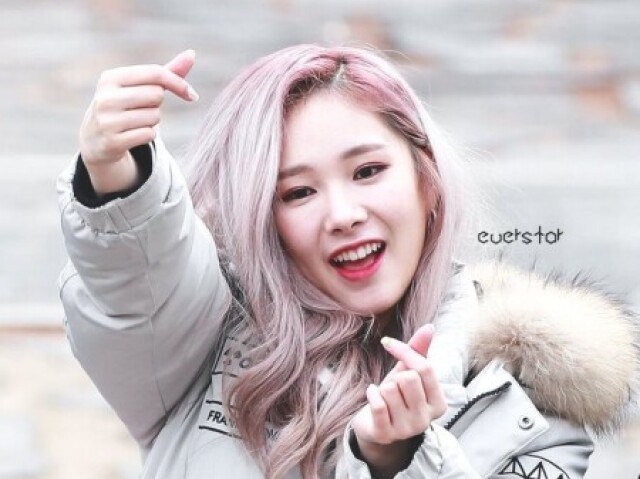 Mia
Everglow