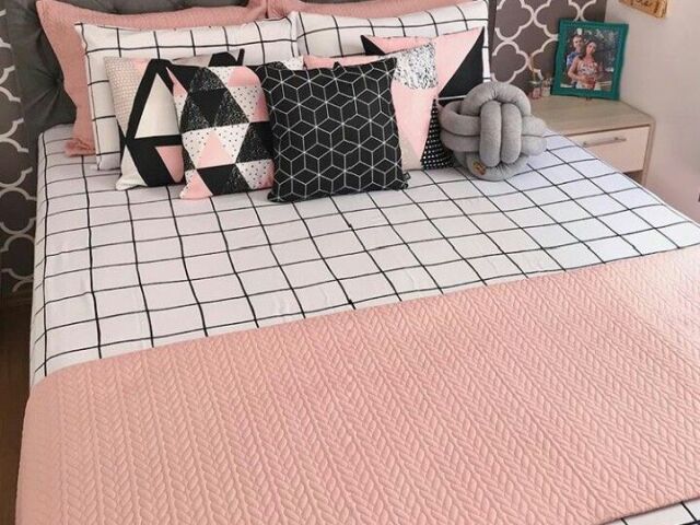 UMA CAMA PINK