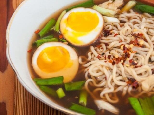 Shoyu lamen de frango