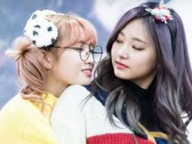 Tzu-yu e Momo